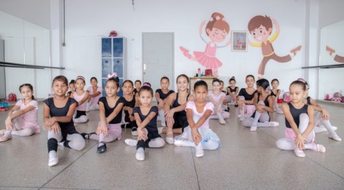 DANÇA: Aulas de ballet são oferecidas de forma gratuita pela Prefeitura de Porto Velho