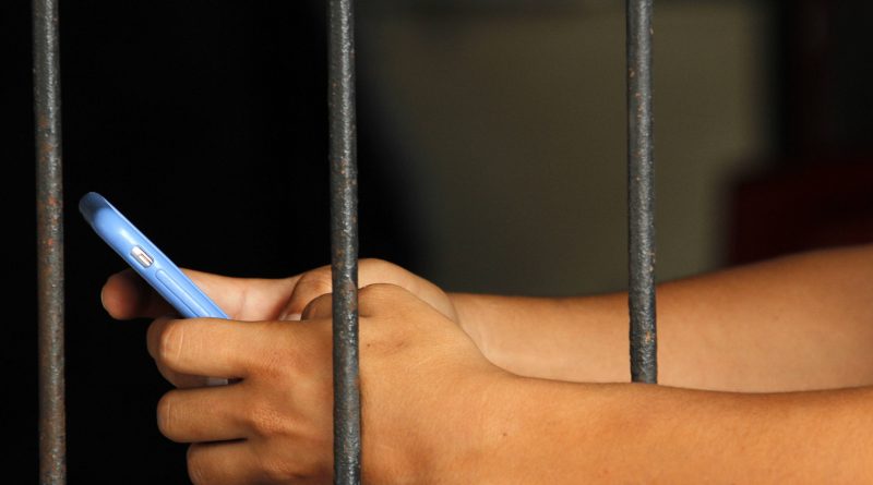CORRUPÇÃO: Agente penitenciário acusado de entregar celulares a presos é condenado pelo TJRO
