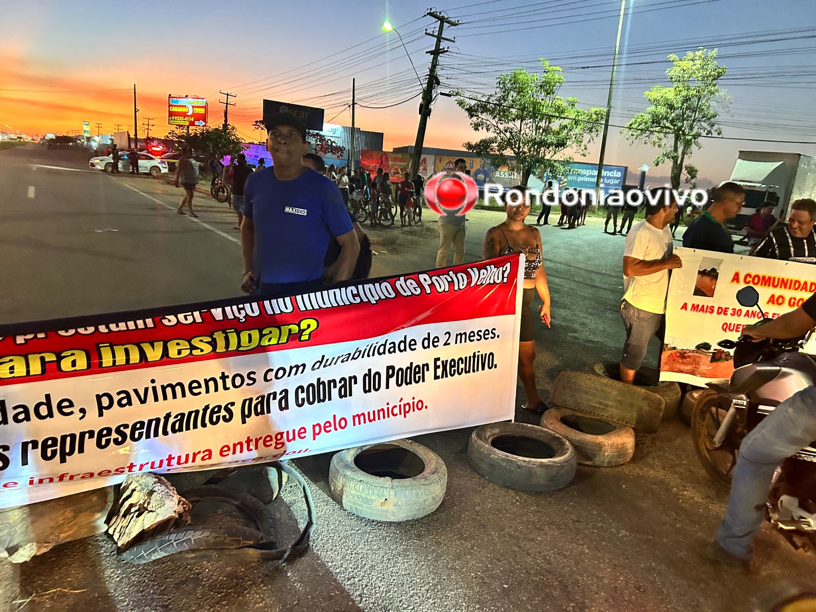 V Deo Moradores Fecham Br Durante Protesto Em Porto Velho