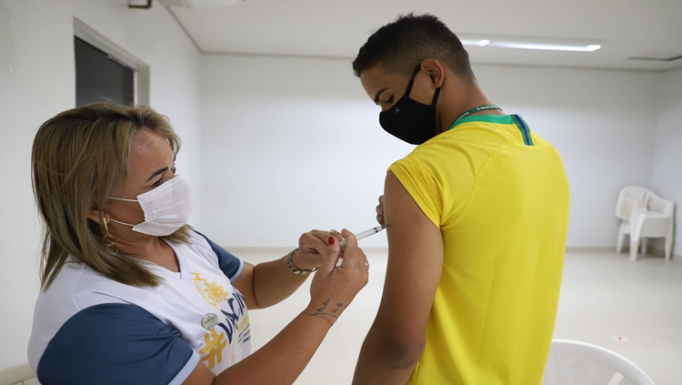 PANDEMIA: Comerciários devem se cadastrar no SASI para receber vacina