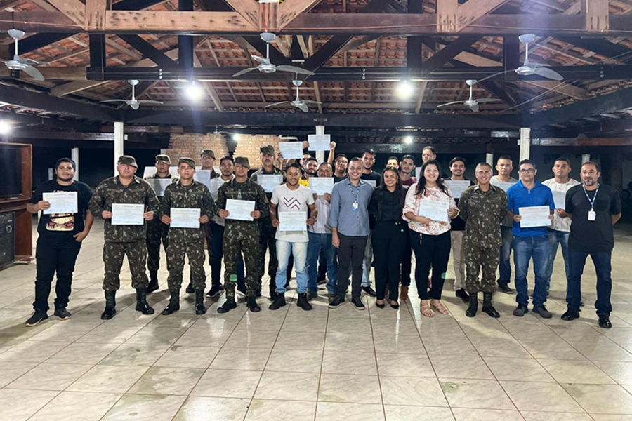 Ta Ssa Sousa Deputada Prestigia Conclus O De Curso Em Guajar Mirim