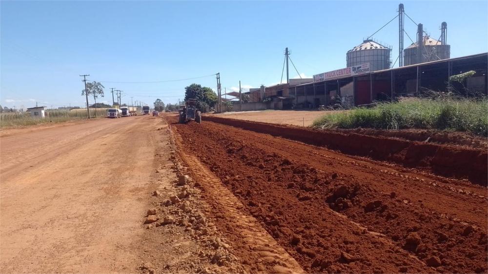 EZEQUIEL NEIVA: Com investimento de R$ 3,2 milhões de deputado asfalto nos acessos da CTR de Vilhena é iniciado