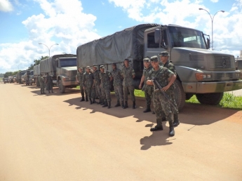 OPERAÇÃO: Exército fecha perímetro do Presídio Federal em Rondônia