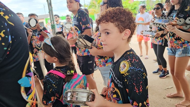 ESCOLA DE SAMBA:  Asfaltão desfila neste sábado no Bairro Santa Barbara, reduto da escola