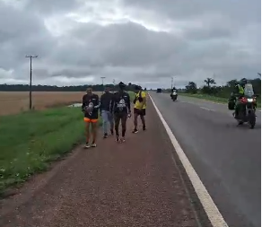340 kms: Atletas ultramaratonistas continuam percurso a pé até Guajará-Mirim