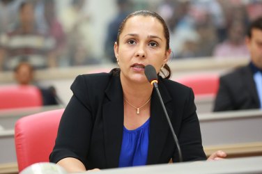 Rosângela Donadon destaca trabalho de associação