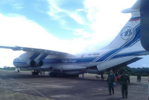 Avião Russo pousa na Base Aérea de Porto Velho com simuladores