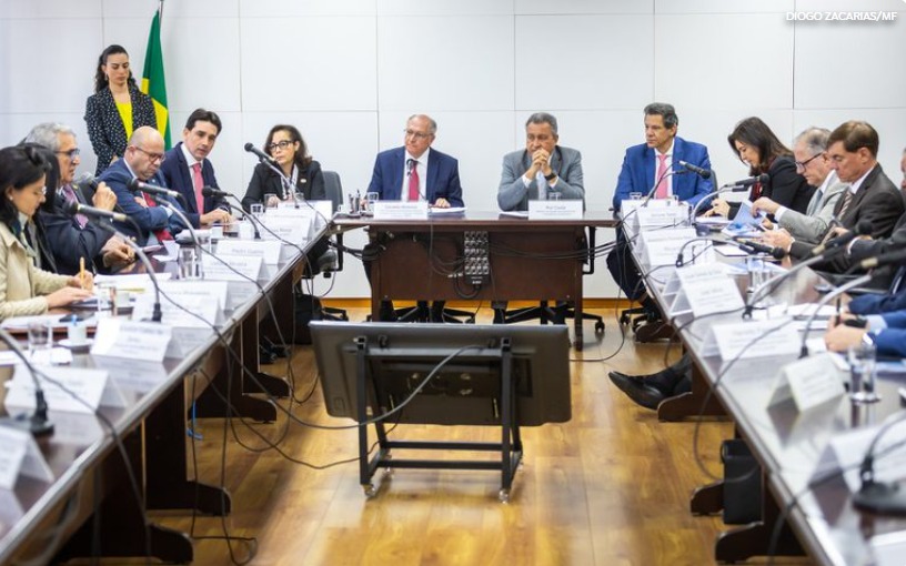 TARIFAÇO: Fazenda leva ao Planalto medidas para proteger empresas e empregos