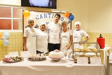 Turma de Confeiteiro do Senac realiza exposição de receitas