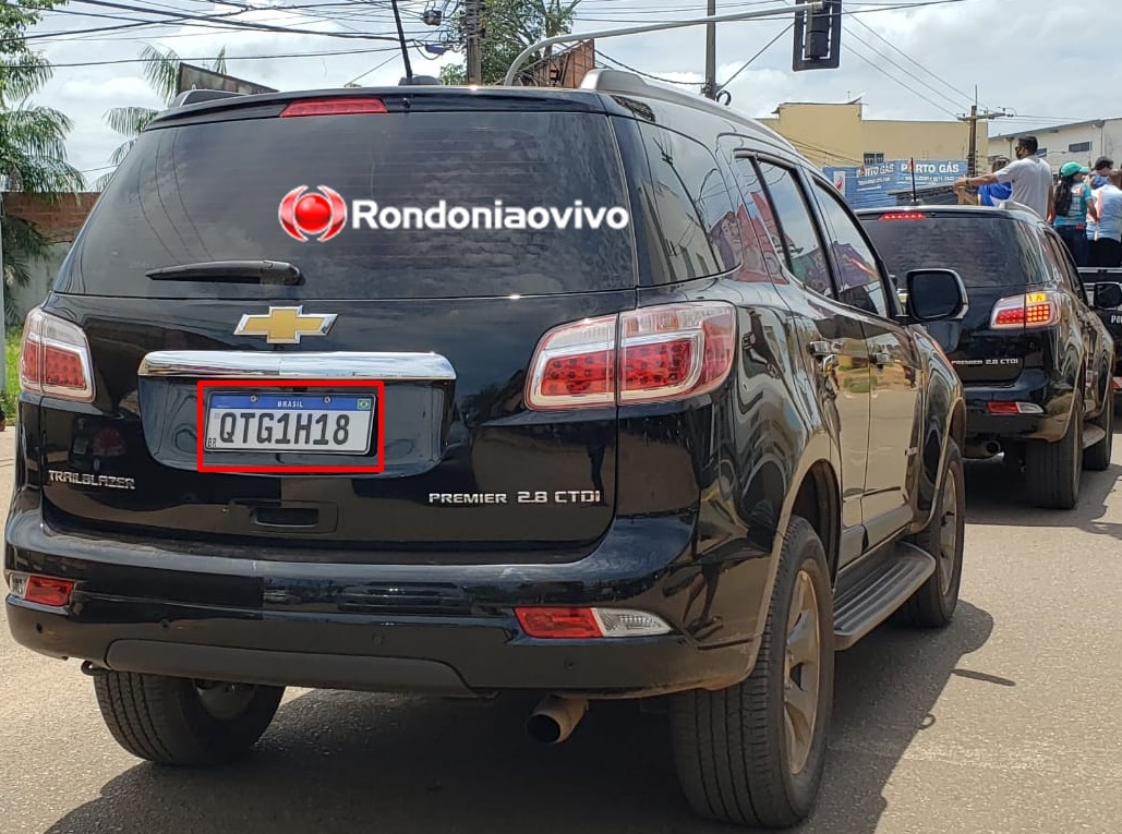 USO E ABUSO DA MÁQUINA: Governador Marcos Rocha usa carros oficiais em carreata de candidato a prefeito