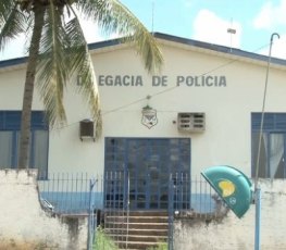 Polícia arma cerco para tentar prender dupla roubou casal 