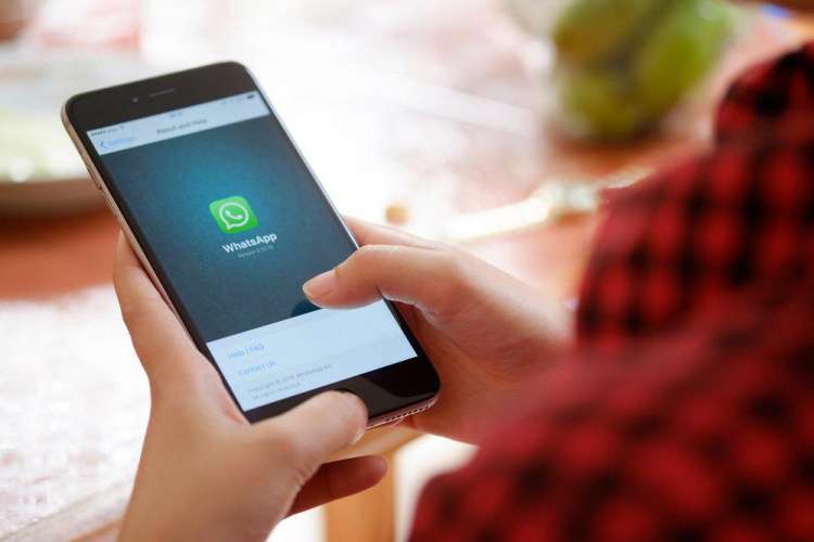 TECNOLOGIA: Médicos aprovam usar Whatsapp no relacionamento com paciente