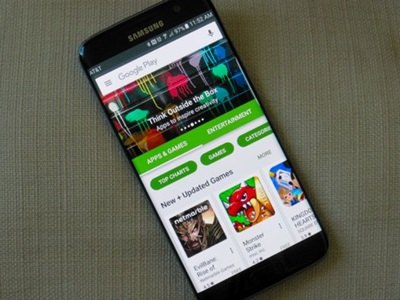 Loja de apps Play Store começa a se livrar de conexões com o Google+
