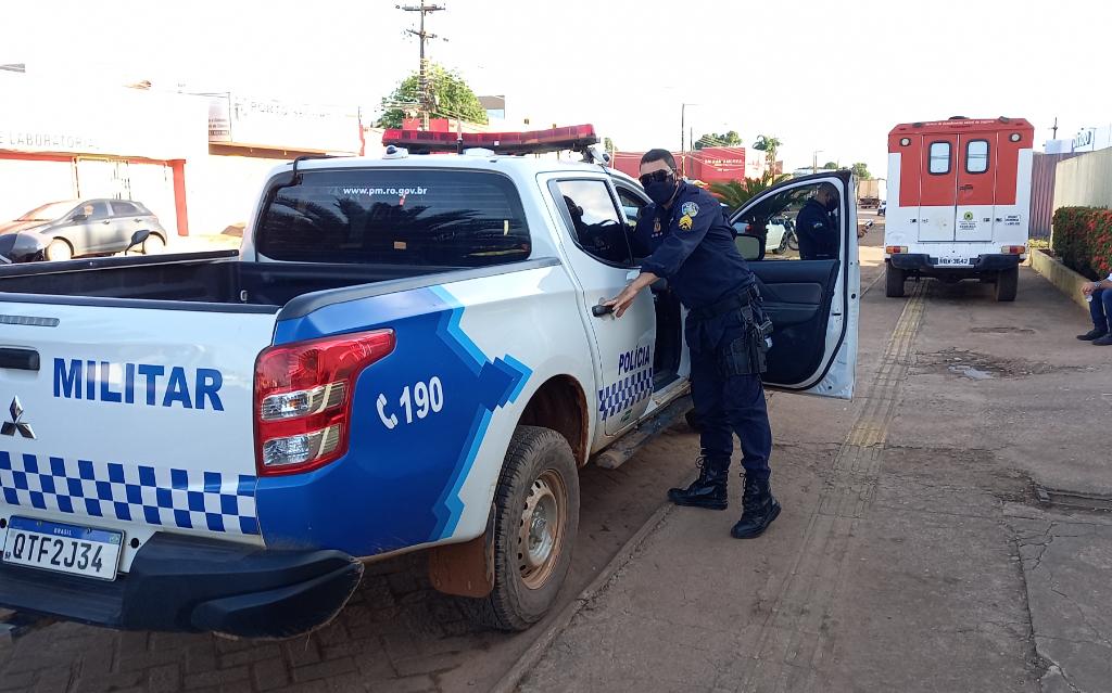 TRIO VIOLENTO: Comerciante é agredido a coronhadas durante roubo de R$ 15 mil em ouro