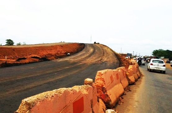 ATÉ QUE ENFIM - Viaduto do Trevo do Roque será entregue nesta terça (4)