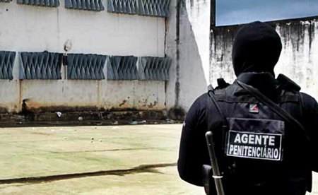 Governo anuncia construção de presídio e concurso para 300 agentes