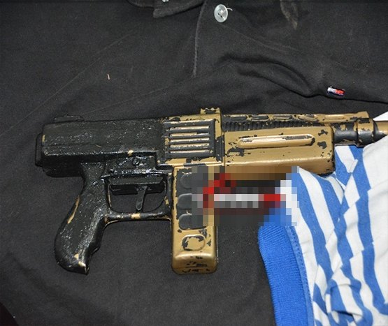 PM prende homem que usava arma de brinquedo para roubar pedestres