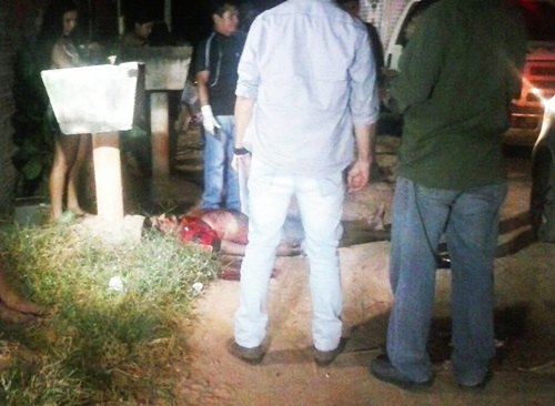 Suspeito é assassinado com 11 facadas após sair de igreja evangélica