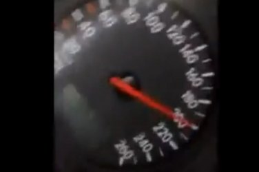 Motorista filma acidente a 200 km/h