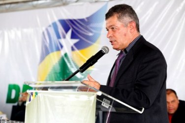 Edson Martins destaca avanços do governo e parabeniza policiais