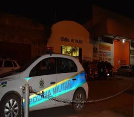 EMBRIAGUEZ - Instrutor de autoescola é preso após causar acidente na capital 