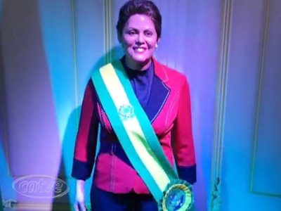 Dilma 'some' de Museu de Cera de Foz do Iguaçu