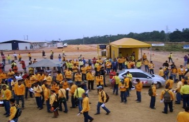 USINAS - Reuniões entre trabalhadores e sindicato discutem suspensão da greve e reivindicações -  Confira fotos e vídeo