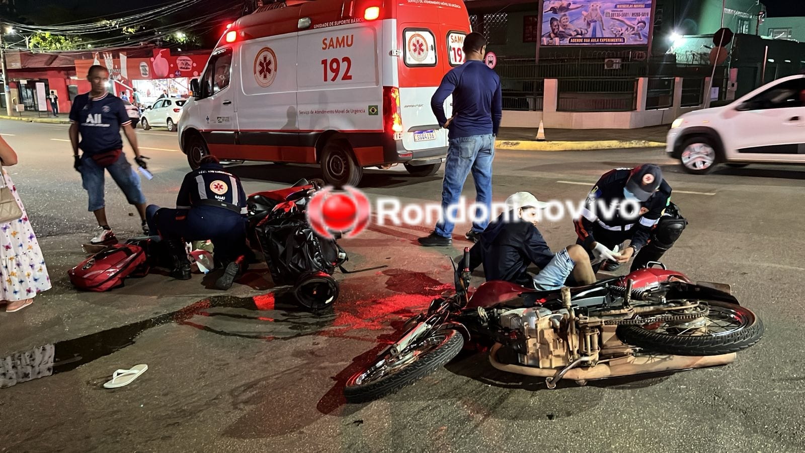 COLISÃO: Homem e mulher sofrem ferimentos após acidente entre motos na 7 de Setembro 