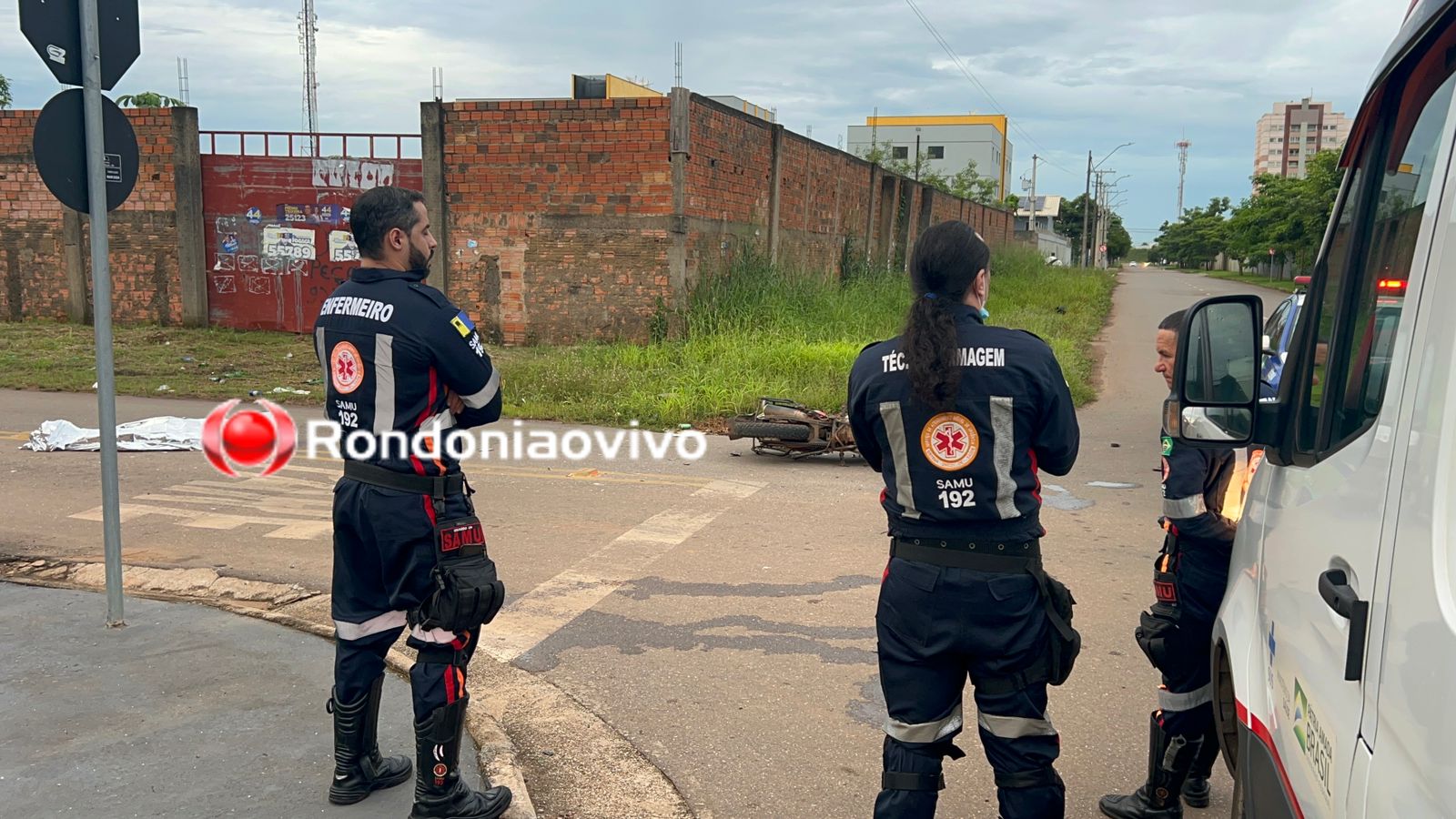 VÍDEO: Motociclista morre em acidente e motorista embriagado foge 