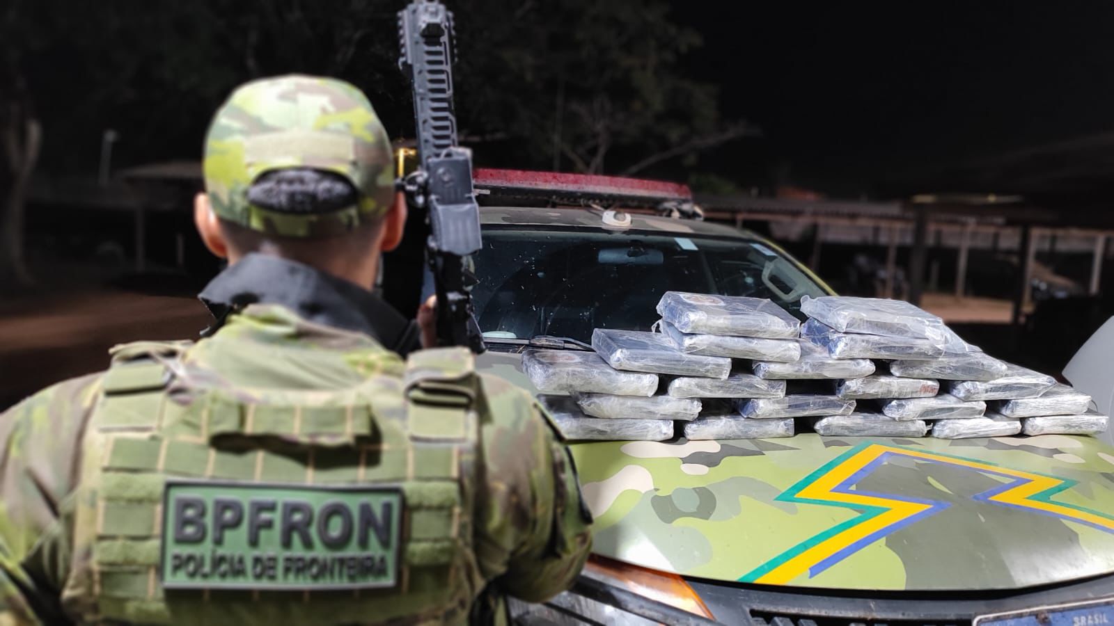 TRÁFICO: Operação policial apreende 21 quilos de skunk em porto clandestino 