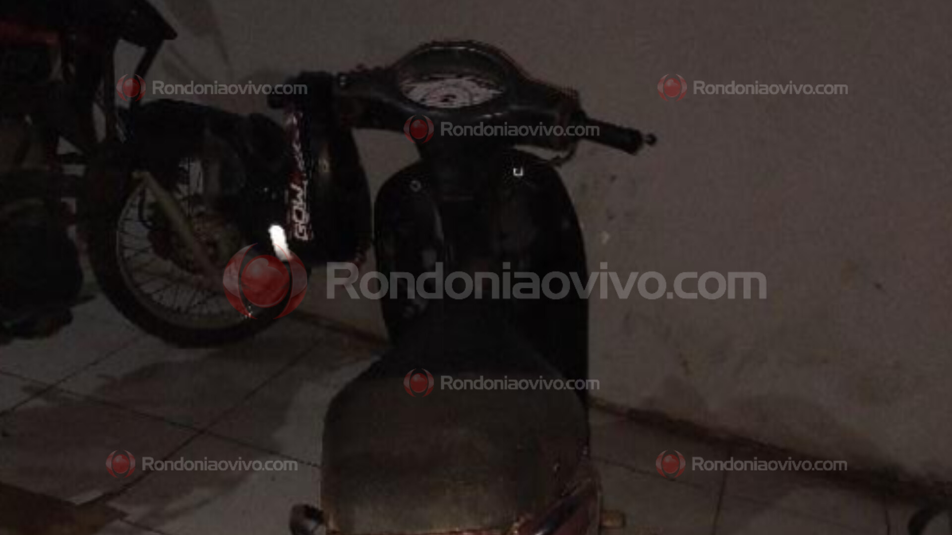 AÇÃO RÁPIDA: BOPE intercepta dois adolescentes que tinham acabado de roubar moto 