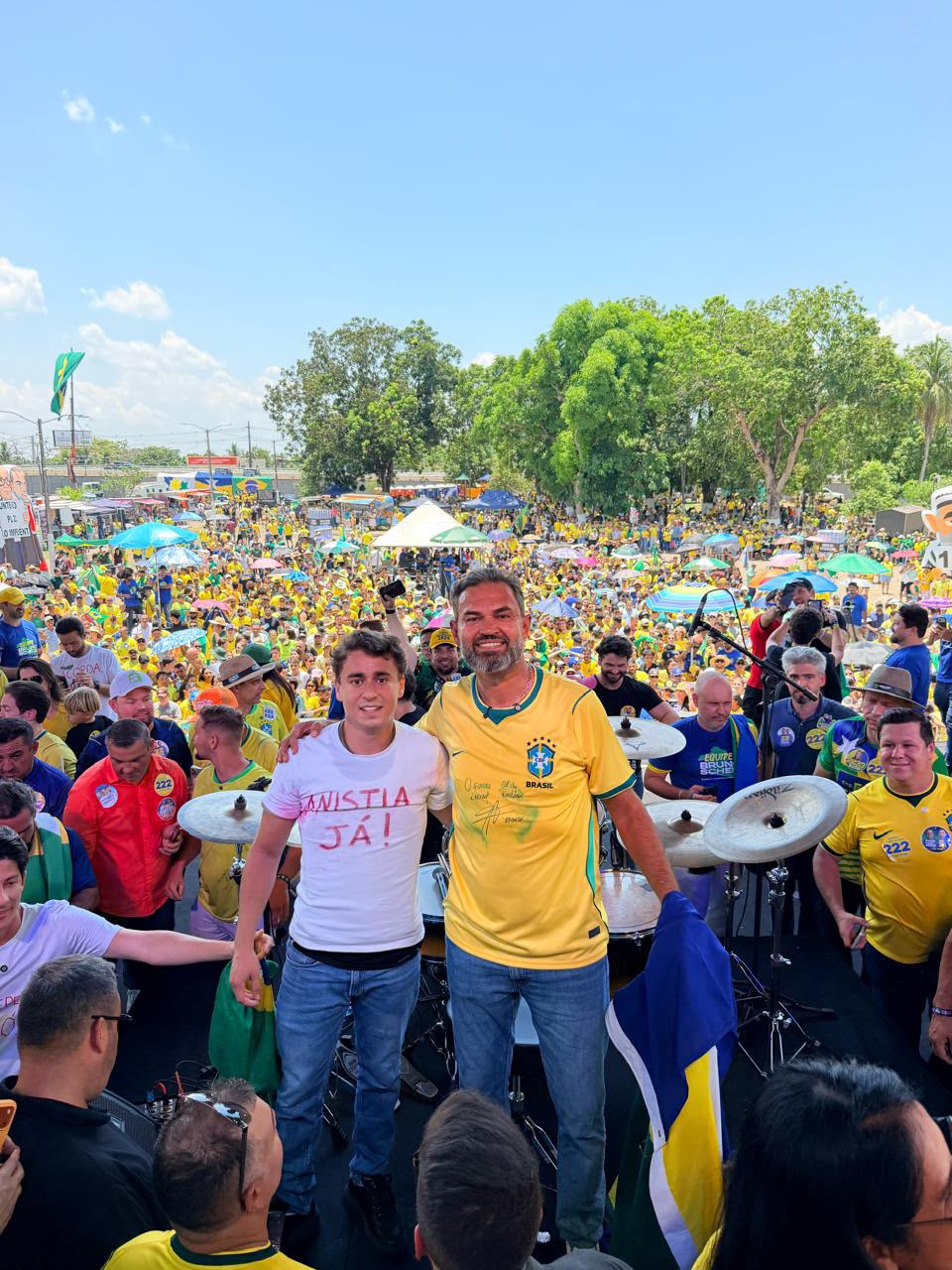 'RONDÔNIA É DE DIREITA': Bruno Scheid e Nikolas Ferreira comandam Fora Moraes' diante de multidão em Ji-Paraná