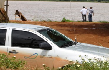 BANZEIROS - Sob ordem judicial Santo Antônio Energia é obrigada a retirar familias do Triangulo - VÍDEO