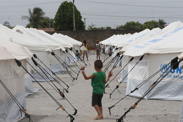 VIOLÊNCIA: MP denuncia manifestantes que atearam fogo em abrigo de venezuelanos