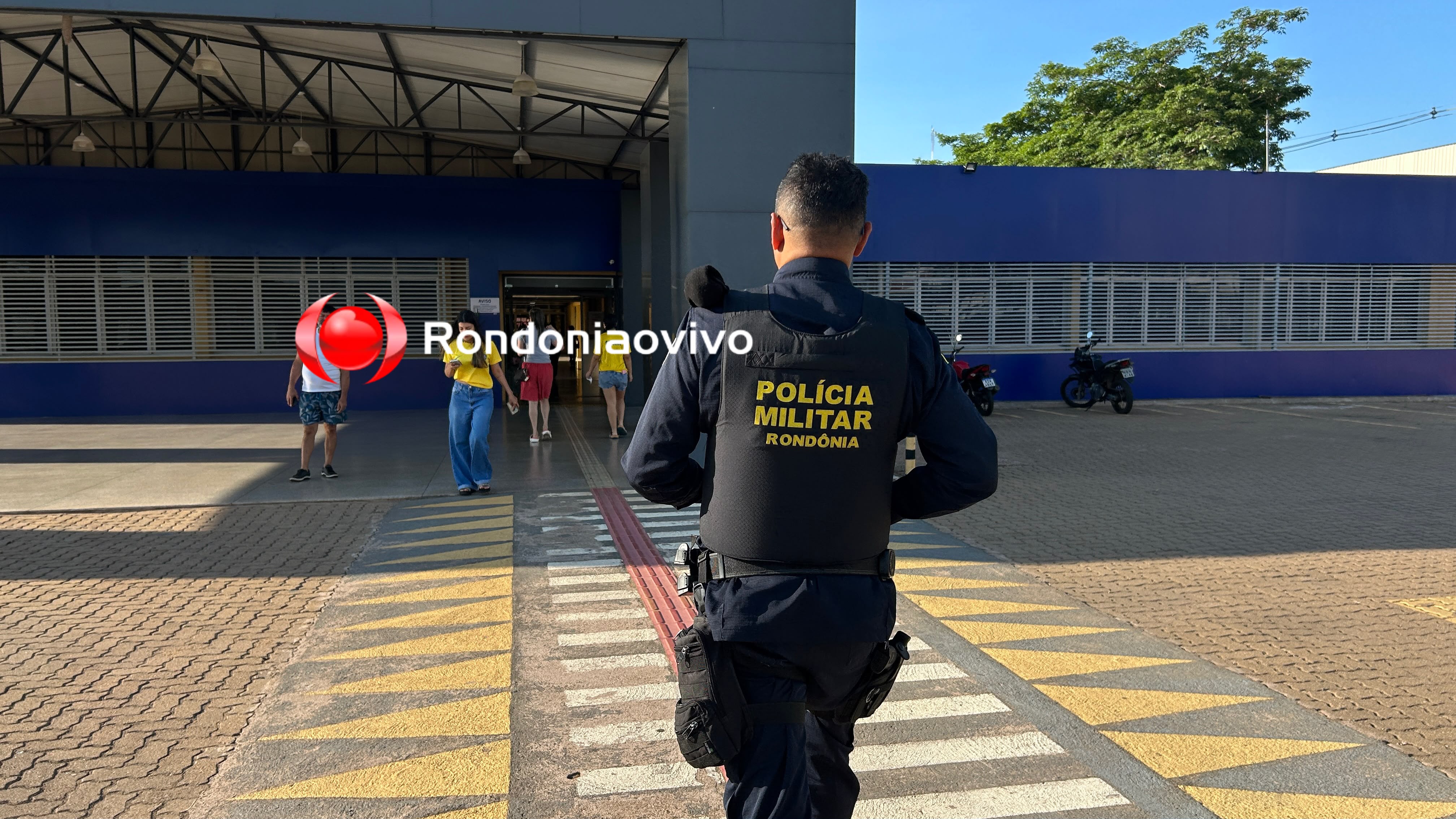PROPAGANDA IRREGULAR: Trio é preso com dinheiro e material de campanha de candidatos do PT