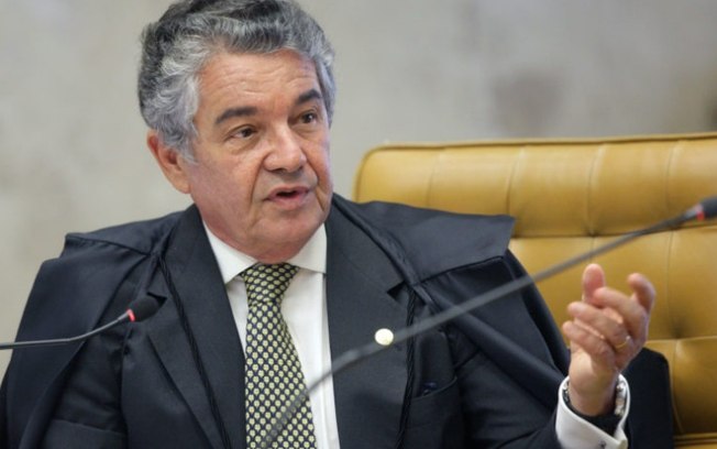 Ministro suspende ato de expulsão de colombiano que tem filho nascido no Brasil