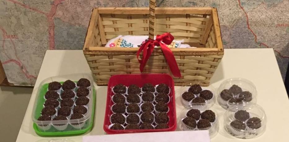 Polícia prende quatro pessoas por venda de brigadeiro de maconha