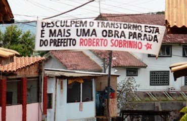 DIGNO DE ELOGIO - Há dois anos, obra parada da Vila Candelária causa transtorno para comunidade