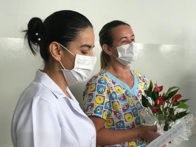 LINHA DE FRENTE: Enfermeira recuperada da Covid-19 volta ao trabalho em Rondônia