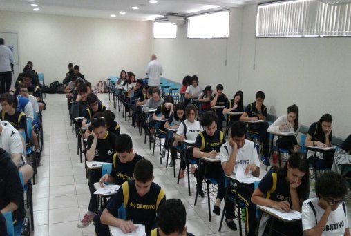 COLÉGIO OBJETIVO - 220 alunos participaram do Simulado Diagnóstico Geekie