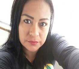 URGENTE - Mulher é executada a tiros na porta de casa