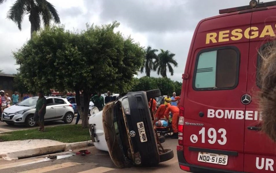 TOMBOU: Ambulância sofre acidente enquanto levava paciente para hemodiálise