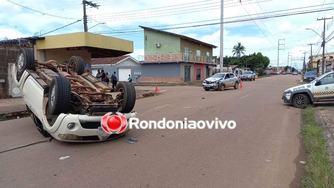 VÍDEO: Viatura da Polícia Civil capota após colisão em cruzamento