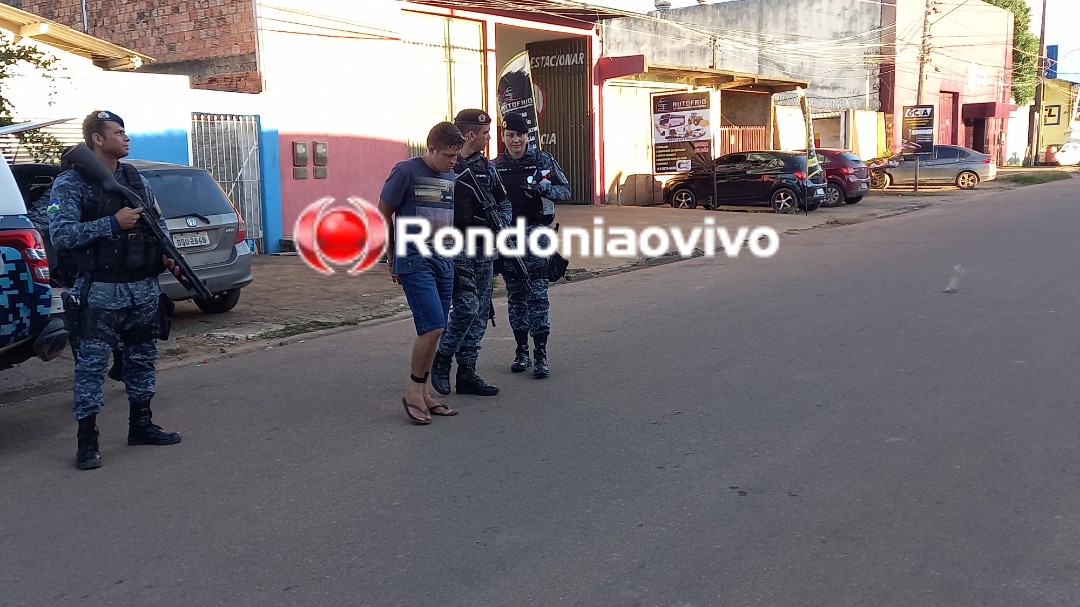 NÃO ESCAPOU: Força Tática prende foragido escondido no banheiro e armado com pistola