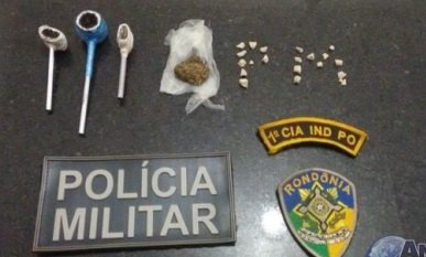 Polícia Militar prende elementos com drogas na Rodoviária 