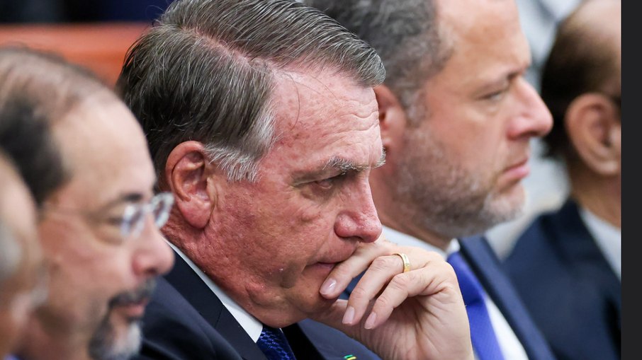 STF: Recursos de Bolsonaro e seis réus começam a ser julgados