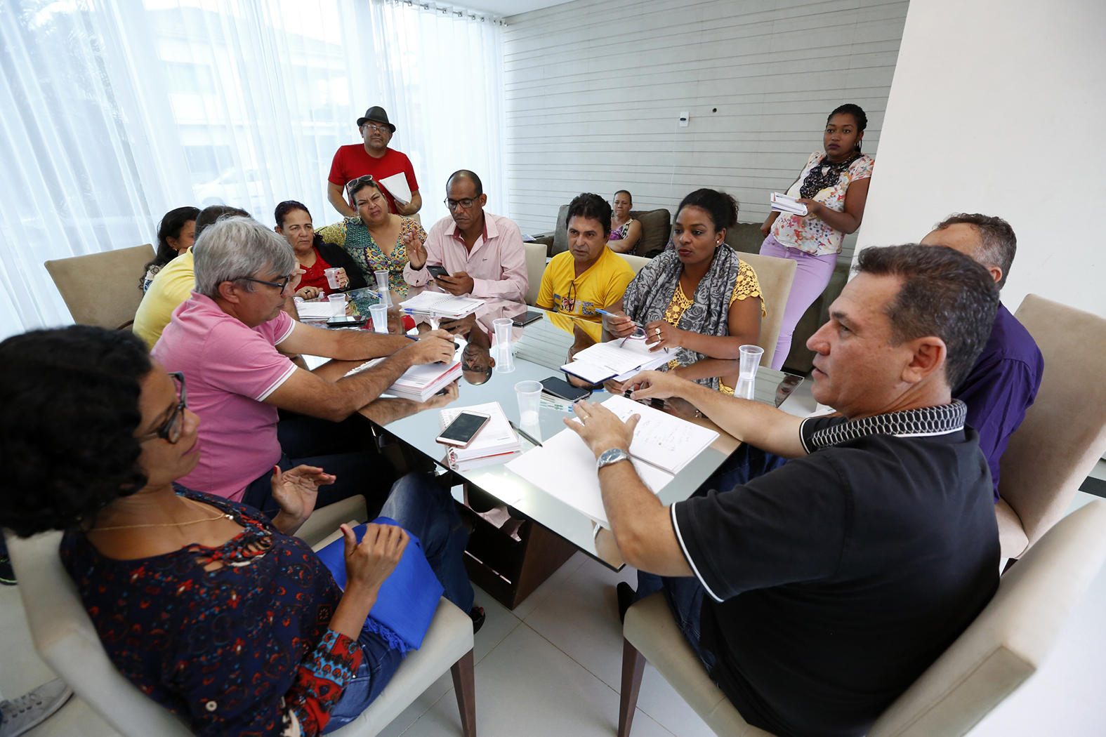 Maurão de Carvalho se reúne com dirigentes do Sintero para intermediar negociações