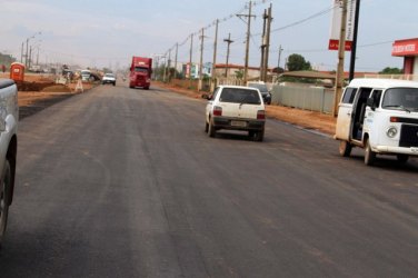 Trânsito liberado em trecho asfaltado na Rua da Beira