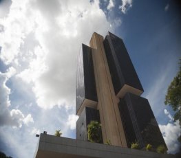 Mercado financeiro reduz projeção da inflação deste ano de 3,90% para 3,71%