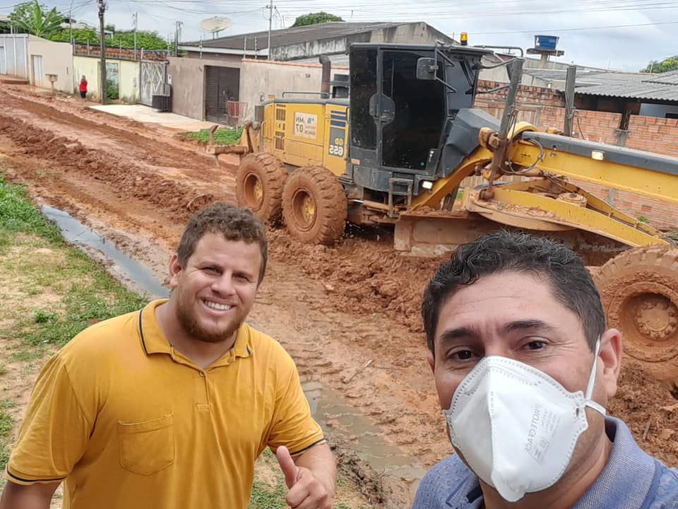 BAIRRO TRÊS MARIAS: Prefeitura faz serviço na rua Vasco da Gama após pedido de Márcio Pacele